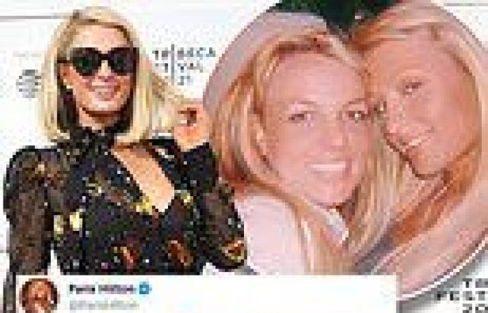 Paris Hilton again claims that she and Britney Spears invented the selfie 15 ...