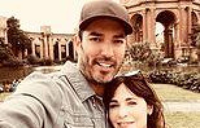 Zooey Deschanel and Jonathan Scott smile in snap from their 'wonderful ...