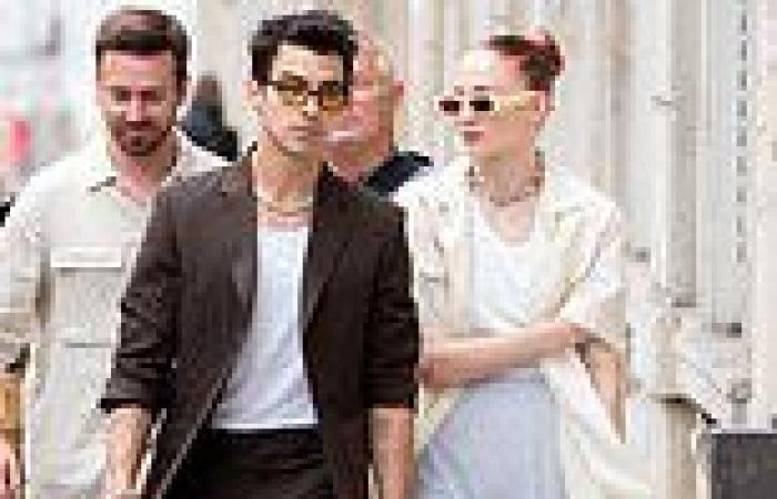 Sophie Turner joins stylish husband Joe Jonas and pals for lunch in Paris