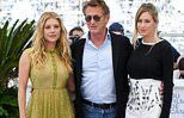 Sean Penn, 60, joins stylishly-clad daughter Dylan, 30, at photocall for their ...