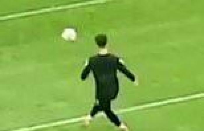sport news Chelsea fans blown away by Kepa Arrizabalaga after £72m flop hits crossbar ...