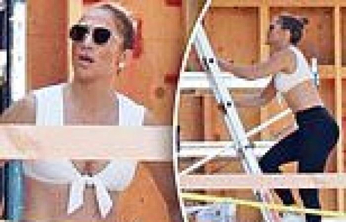 Jennifer Lopez tours construction site in Bel Air... amid house hunting with ...