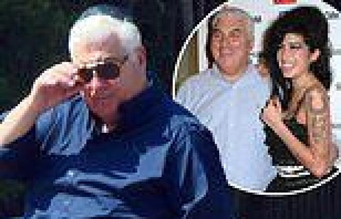 Amy Winehouse's father Mitch is left in tears as he and the singer's family ...