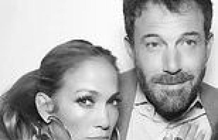 Jennifer Lopez and Ben Affleck go 'Instagram official' in snap taken at Leah ...
