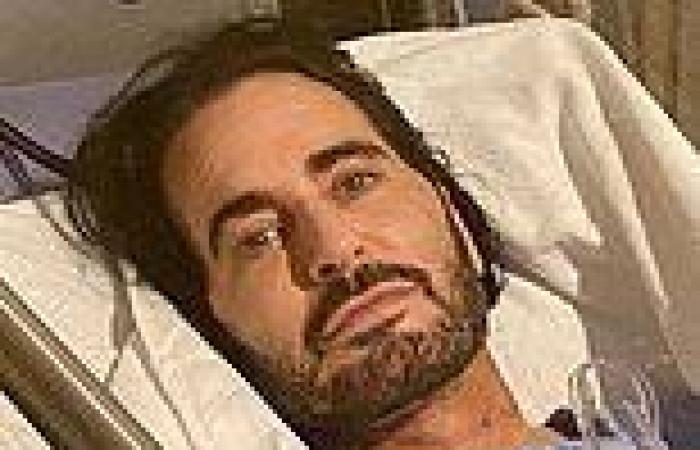 Marc Jacobs, 58, debuts his new face from the comfort of a hyperbaric OXYGEN ...