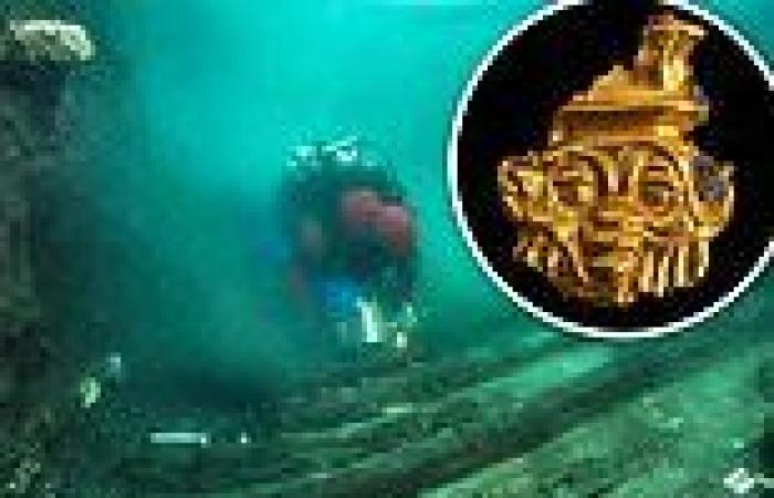 Archaeologists find 2,200 year-old shipwreck in underwater city in Egypt 