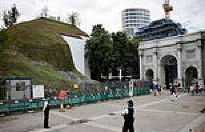Marble Arch Mound is SHUT after two days amid storm of criticism
