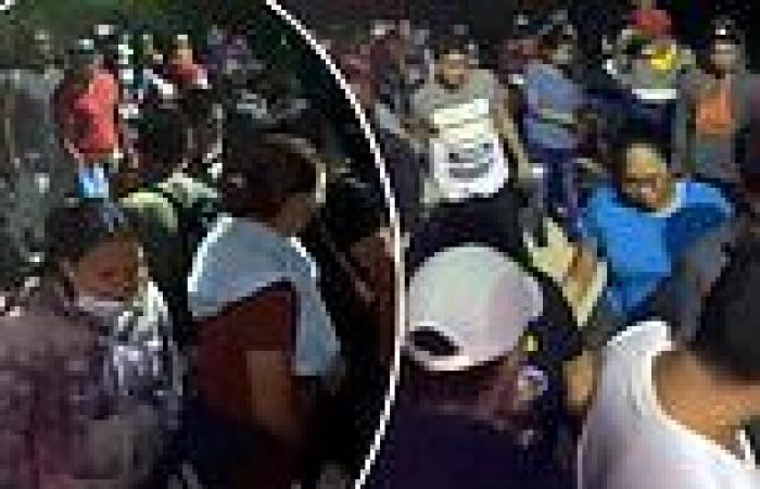Caravan of 509 migrants from Central and South America stopped by U.S. Border ...