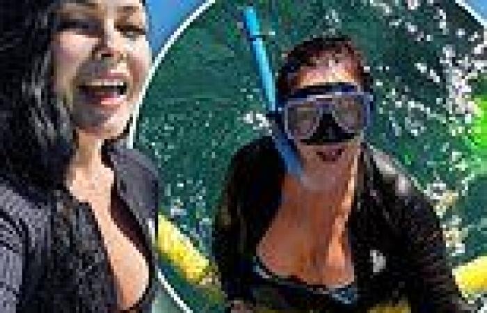 Schapelle Corby flaunts sideboob as she enjoys a Queensland getaway with her ...