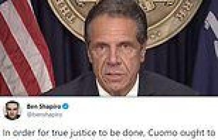 Twitter erupts with hilarious memes about 'love gov' Andrew Cuomo's resignation