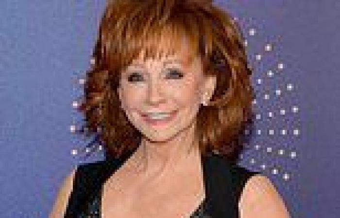 Reba McEntire reveals she thought she had COVID-19 but actually had Respiratory ...