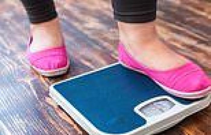 Weight gain risk is at its greatest from the ages of 18 to 34, study suggests 