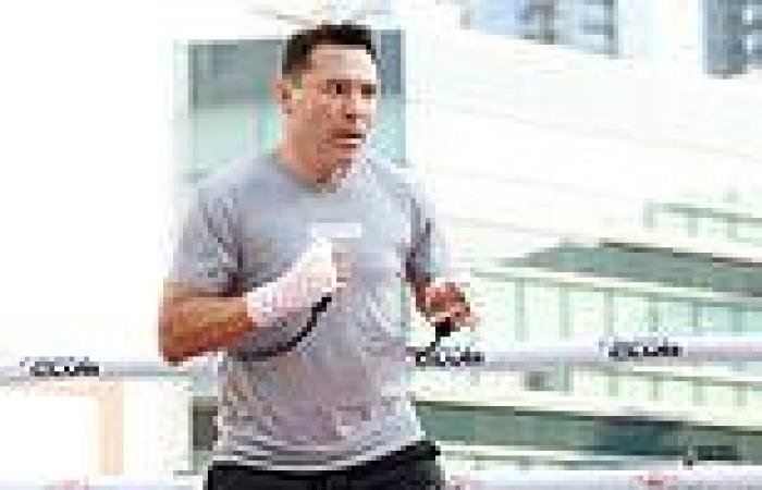 Boxer Oscar De La Hoya, 48, tests positive for COVID despite being fully ...
