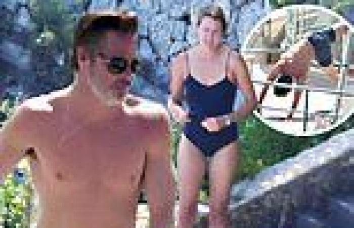 Chris Pine shows off his flexible physique while vacationing in Italy with a ...