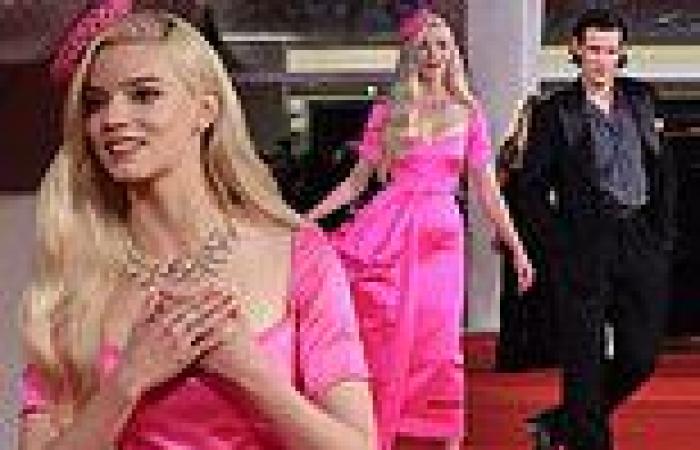 Venice Film Festival 2021: Anya Taylor-Joy, 25, joins rumoured beau Matt Smith ...