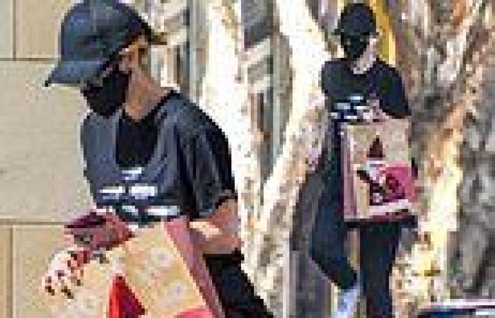 Delta Goodrem goes incognito for Sydney lockdown outing