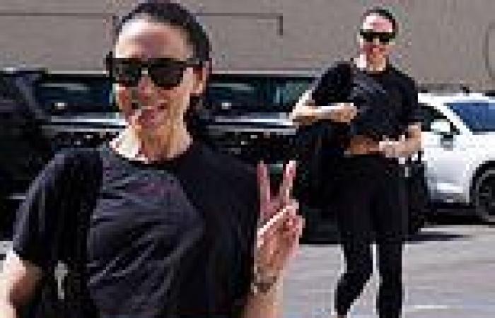 Mel C lives up to her Sporty Spice nickname as she arrives at Dancing With The ...