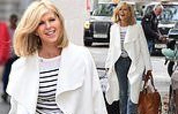 Kate Garraway wows with a stylishly casual look as she carries luggage to  in ...