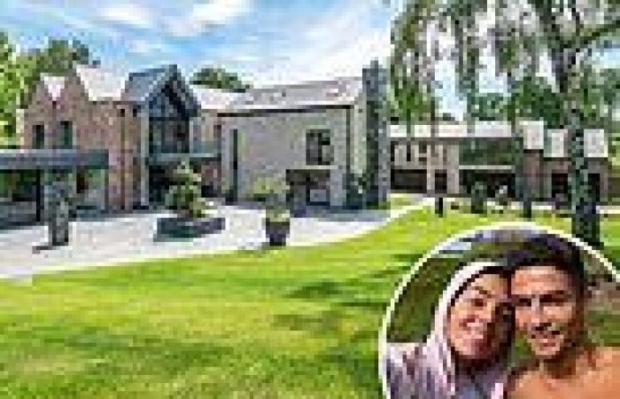 Villagers says Cristiano Ronaldo may have quit £6m mansion because fans could ...