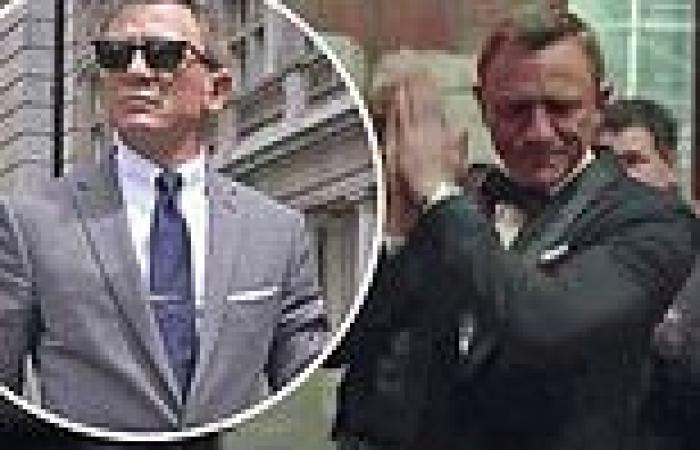Daniel Craig bids farewell to James Bond role as he delivers emotional speech