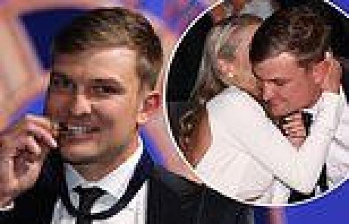 Port Adelaide's Ollie Wines celebrates as he wins the 2021 Brownlow Medal