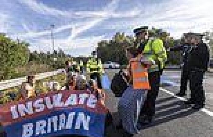 Eco-mob will block M25 from 7am TODAY