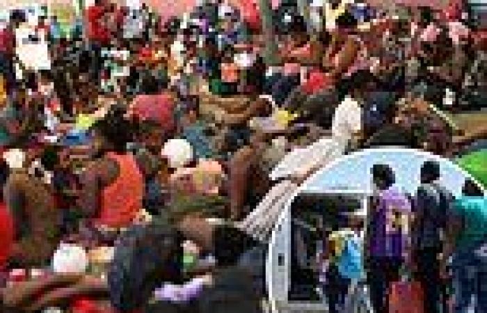 Thousands of Haitians are crammed together in cramped Mexican center after ...
