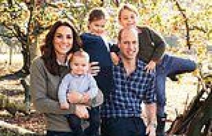Kate Middleton and Prince William enjoy burger and chips pub lunch with George, ...