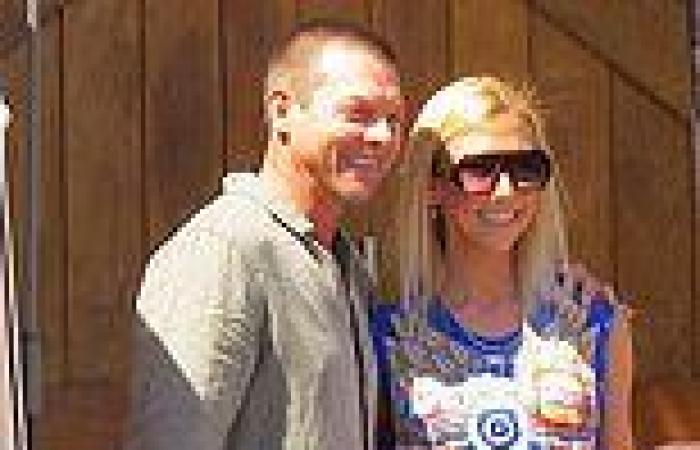 Ben Cousins poses for photos with fans in Perth ahead of AFL Grand Final