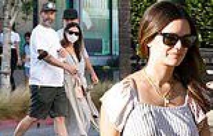 Rachel Bilson heads out on a date with a mystery man at Van Gogh art exhibit in ...