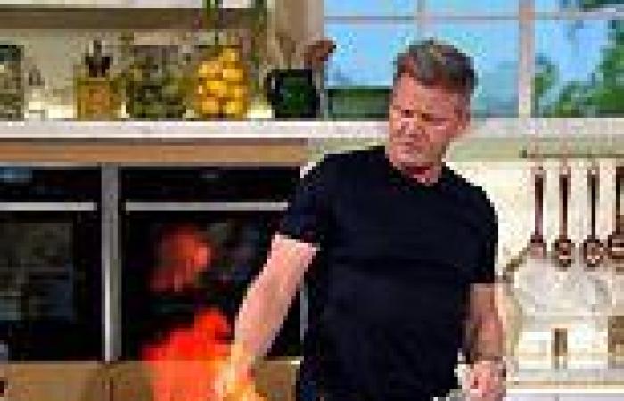 'Woah, s**t-ake!' Gordon Ramsay stops himself swearing during live cooking ...