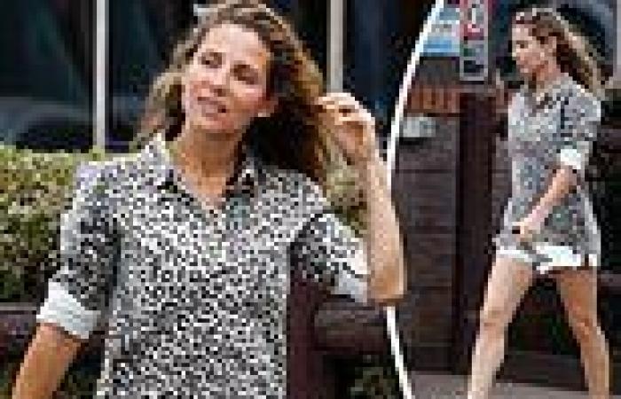 Elsa Pataky makes a fashion statement on the school pick-up in Byron Bay