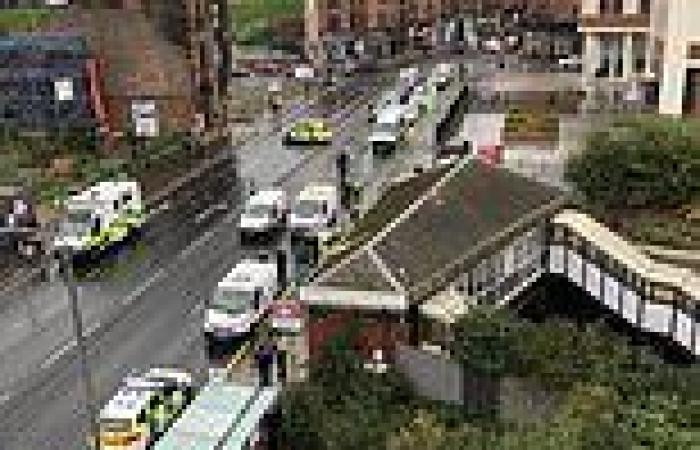 Knifeman stabs boy, 14, to death at Glasgow railway station