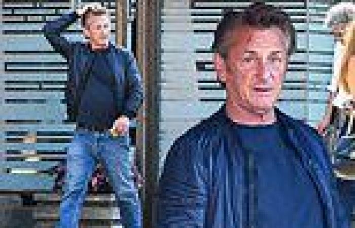 Sean Penn steps out for lunch in Malibu... days after his estranged wife Leila ...