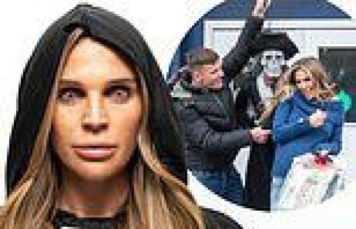 Danielle Lloyd goes Halloween shopping with her husband Michael O'Neill in ...