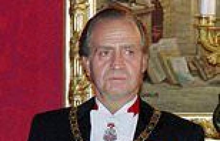 Spanish secret service 'injected King Juan Carlos with testosterone blockers to ...