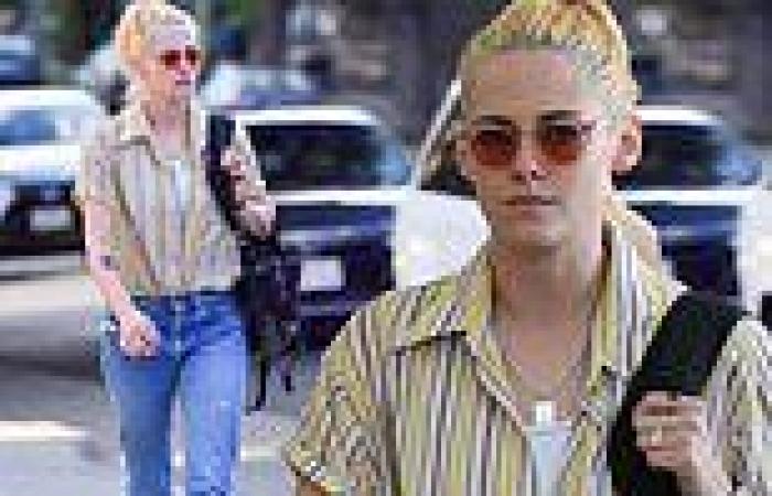 Kristen Stewart nails an effortlessly cool look in jeans as she leaves lunch in ...