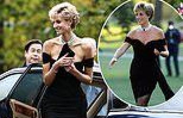 Elizabeth Debicki recreates Diana's racy 'riposte to Charles' moment for The ...