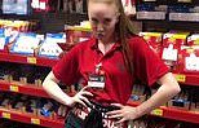 Bunnings shopper's Reddit post about 'hot' uniforms on workers sparks heated ...