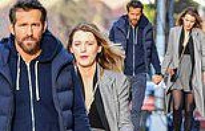 Blake Lively and Ryan Reynolds walk hand in hand on a loved-up stroll in New ...