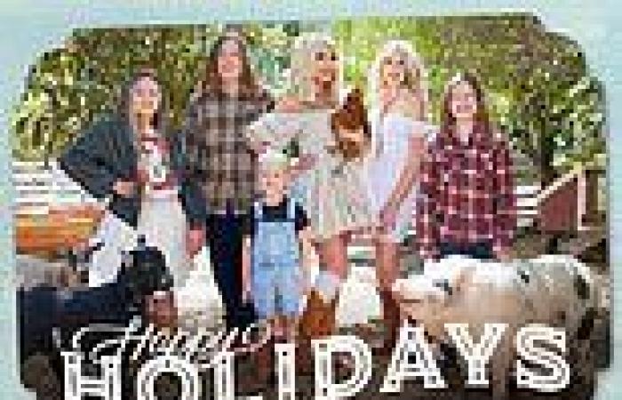 Tori Spelling shares family holiday photo and husband Dean McDermott is ABSENT