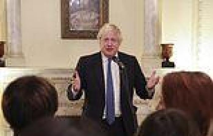 Boris Johnson ramps up pressure with five key demands to end migrant tragedies ...