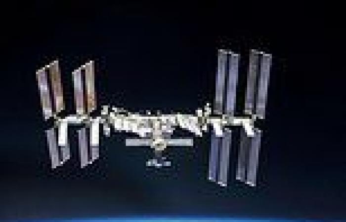 NASA astronauts on board the ISS will enjoy crab bisque and roast turkey for ...