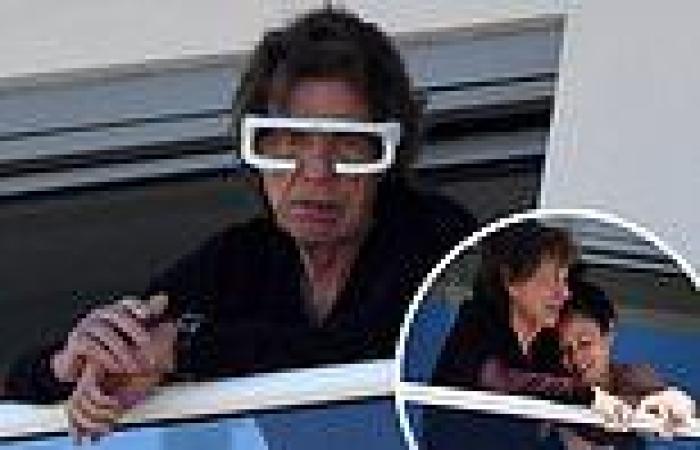 Mick Jagger dons light therapy glasses said to boost your energy and mood