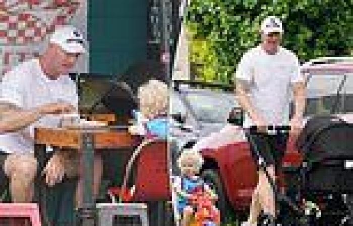 Barry Hall takes his newborn Samson and middle son Houston out for breakfast ...