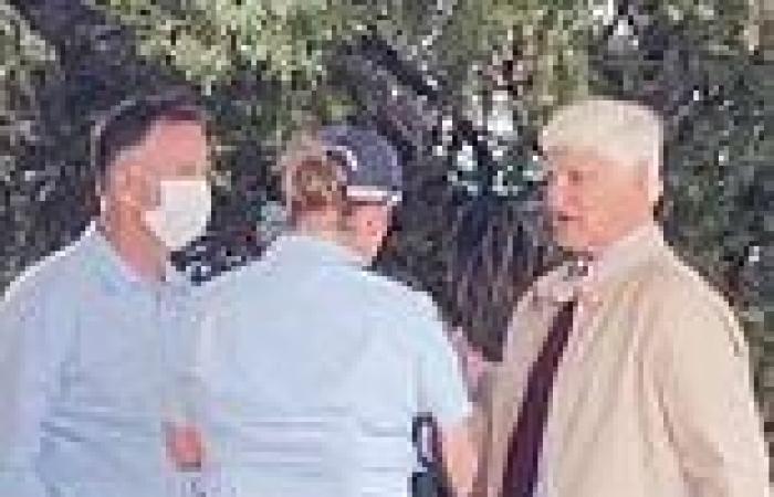 Bob Katter is kicked out of a country pub 'for failing to show his Covid ...