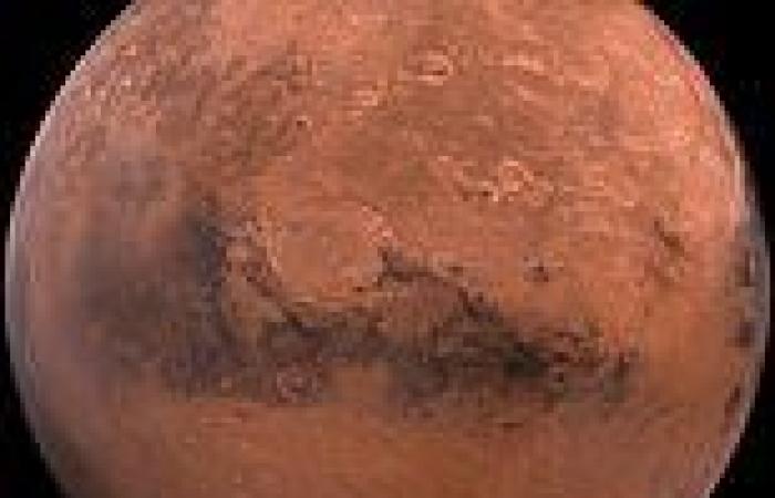 Clay minerals 18 MILES below Mars' surface could be hiding water