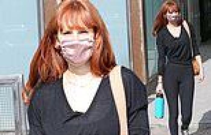 Rumer Willis shows off her enviable head of red locks and trim figure while ...