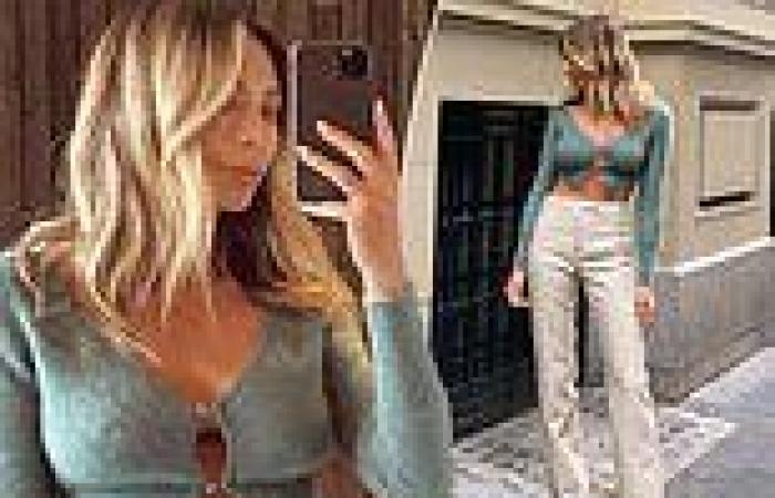 AFL 2022: Nadia Bartel wears a skimpy top for lunch date in Melbourne