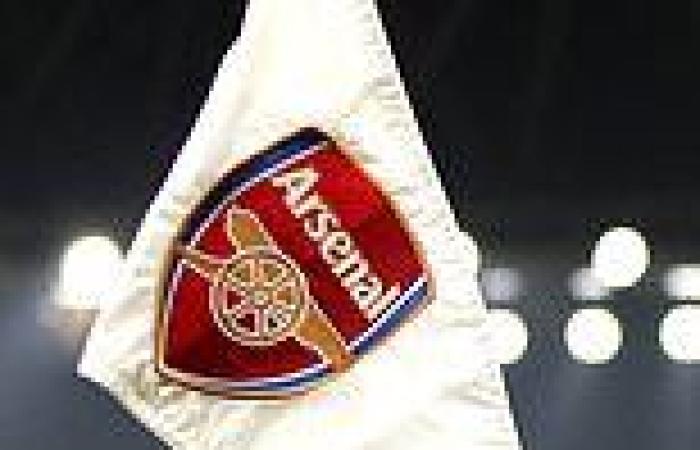 sport news FA to investigate yellow card shown to an Arsenal player after bookmakers ...